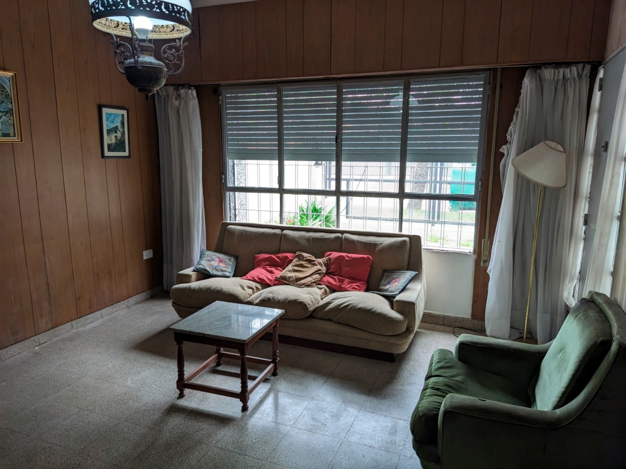 Se vende casa en Zelaya 1974