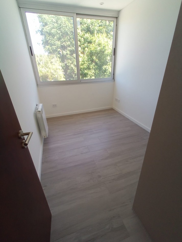 Se VENDE PH en Uriarte 300