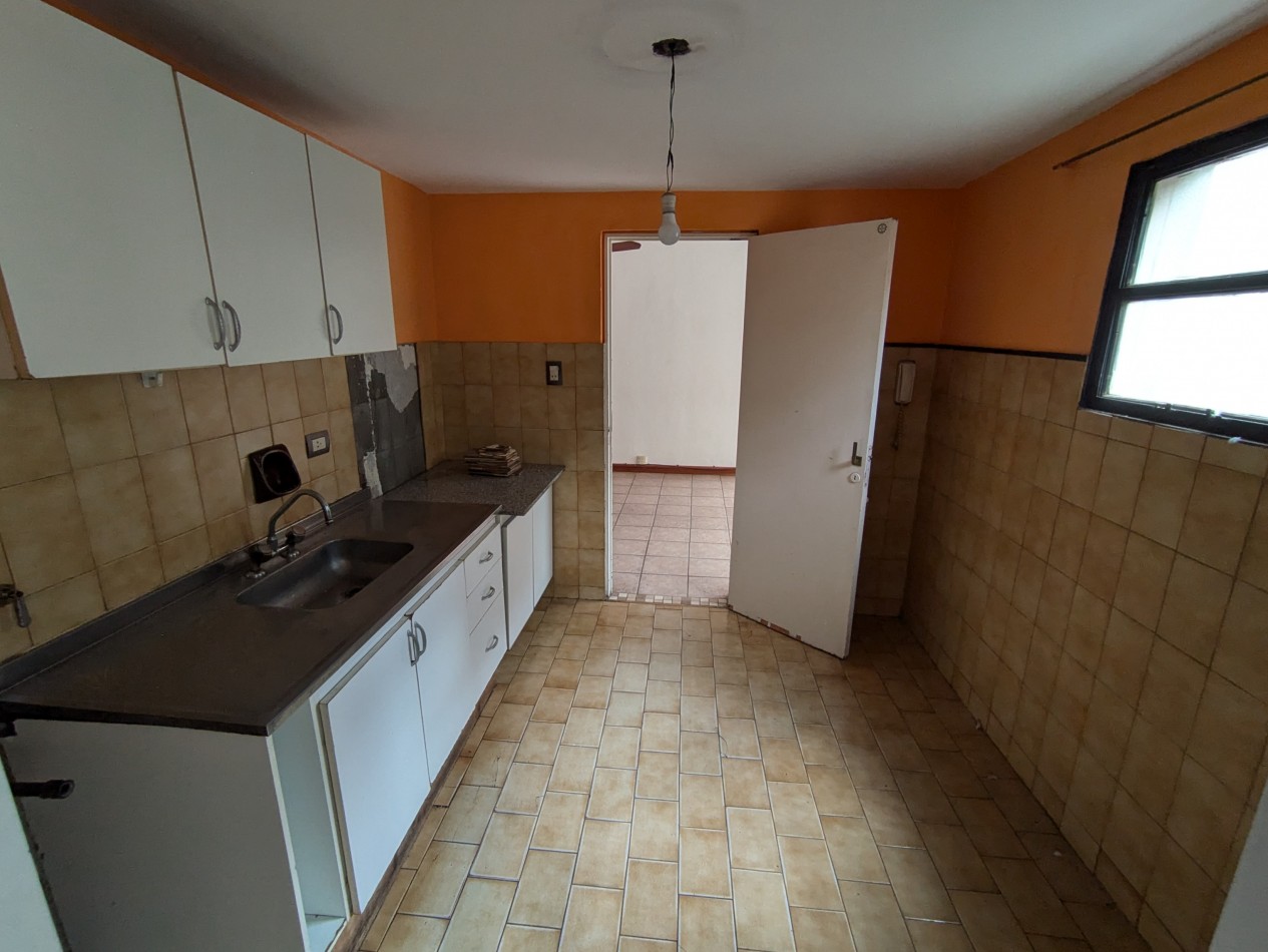 Se ALQUILA departamento en Ov Lagos 2861