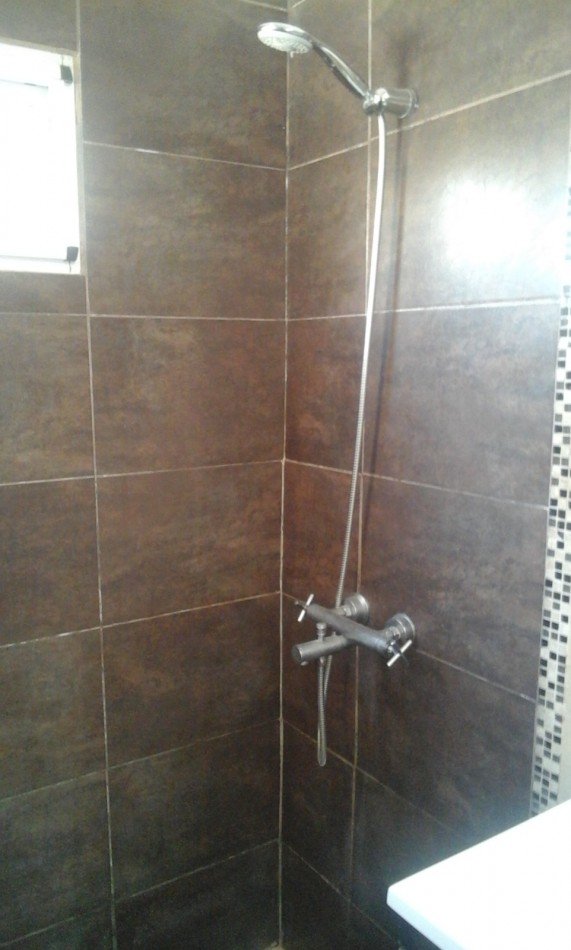 Se VENDE casa en Sorrento 647