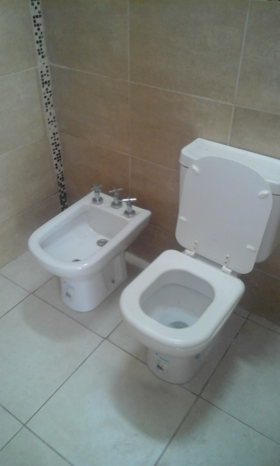 Se VENDE casa en Sorrento 647