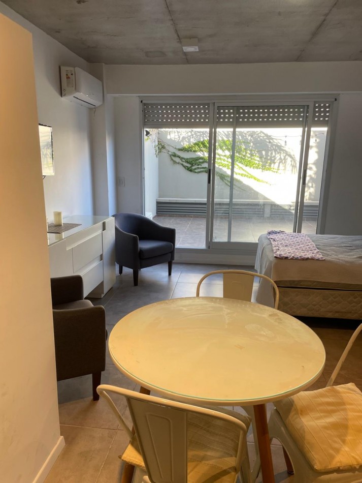 Se VENDE MONOAMBIENTE en Almafuerte 607