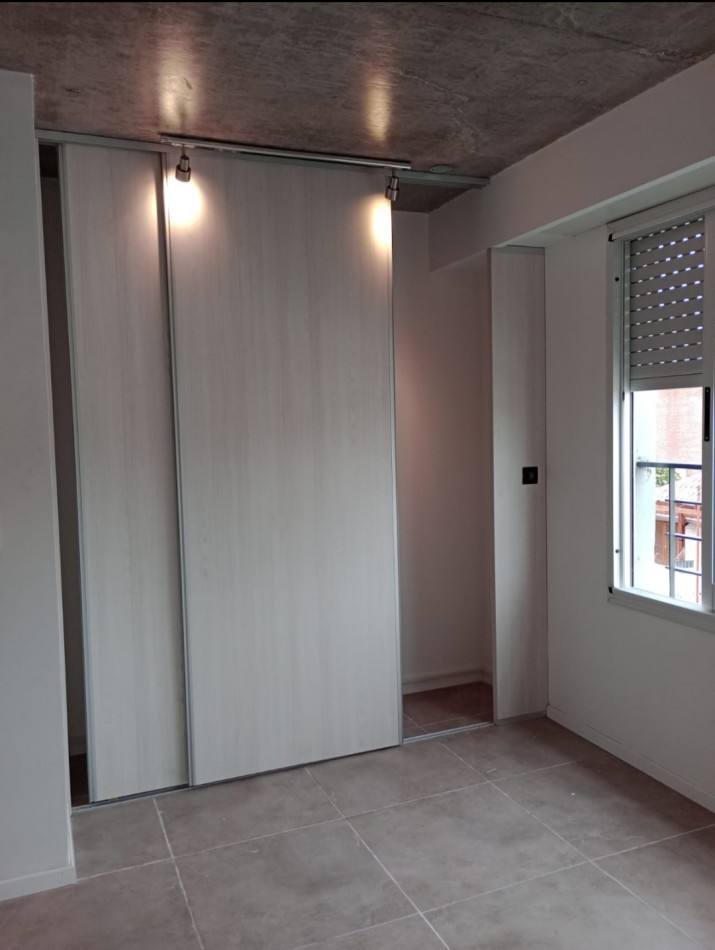 Se VENDE MONOAMBIENTE en Almafuerte 607