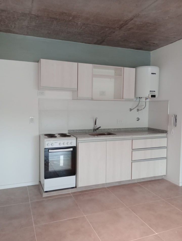 Se VENDE MONOAMBIENTE en Almafuerte 607