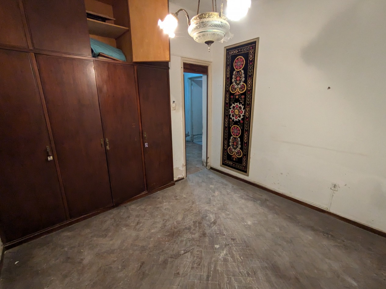 Se vende casa en Darragueira 1715 a RECICLAR 
