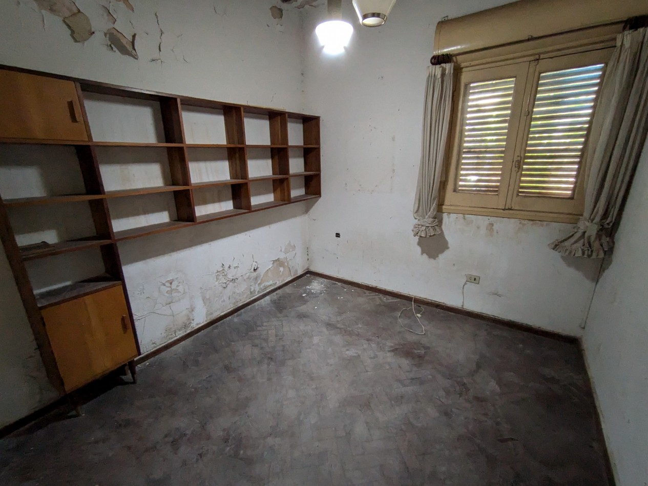 Se vende casa en Darragueira 1715 a RECICLAR 