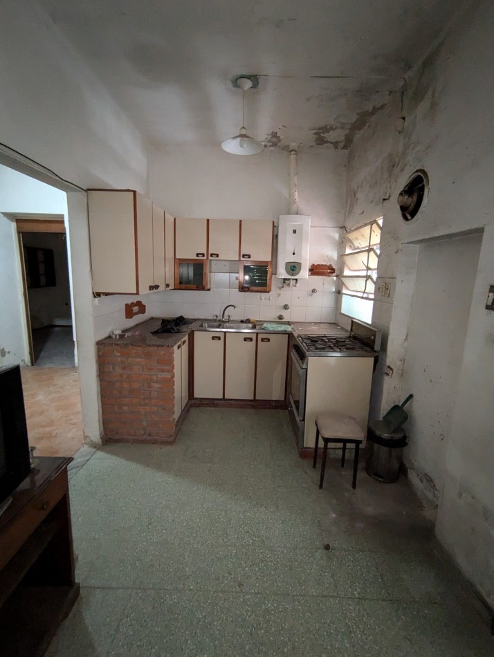 Se vende casa en Darragueira 1715 a RECICLAR 