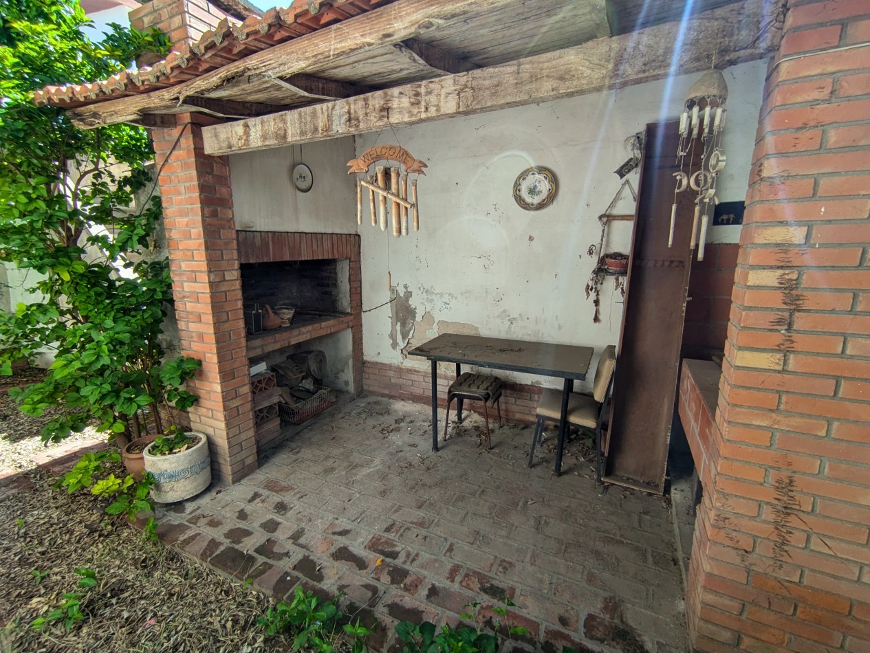 Se vende casa en Darragueira 1715 a RECICLAR 