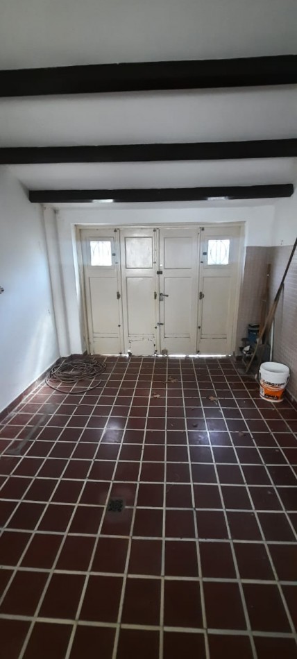 Se VENDE casa en Agrelo 1189