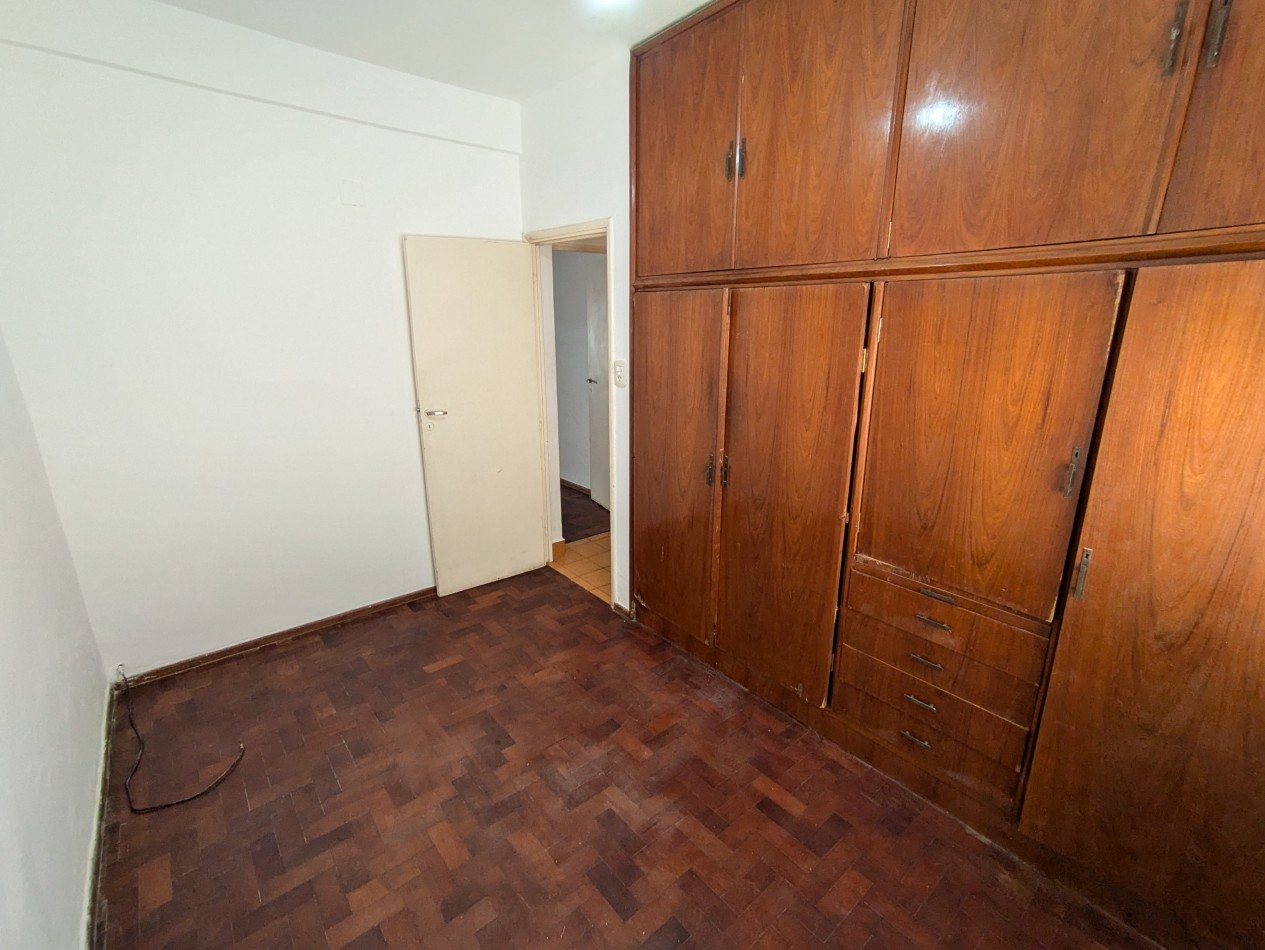 Se ALQUILA propiedad en Zeballos 162