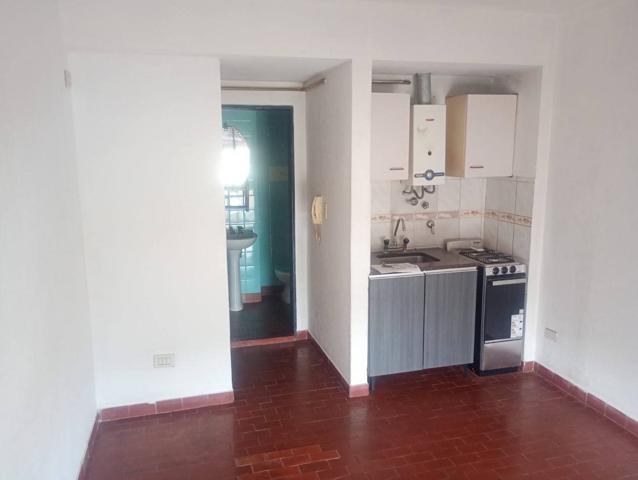 Se VENDE monoambiente en zona Pichincha 