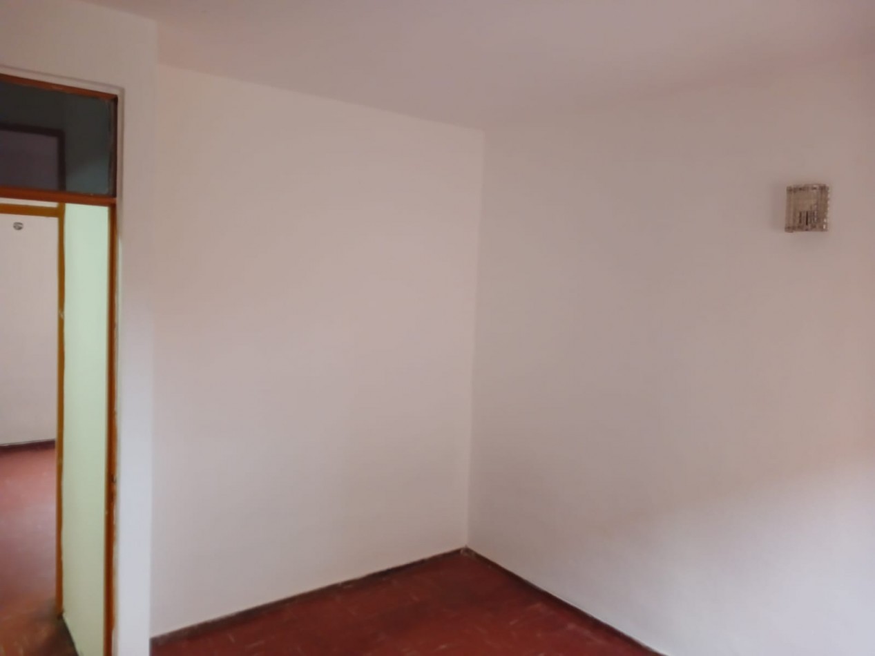 Se ALQUILA departamento en Rucci
