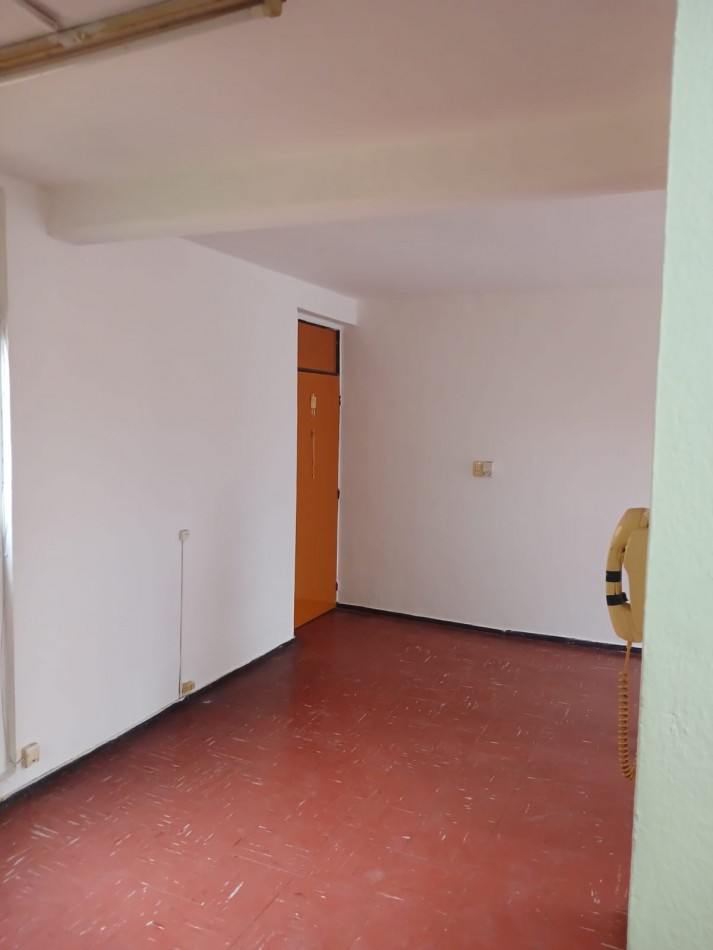 Se ALQUILA departamento en Rucci