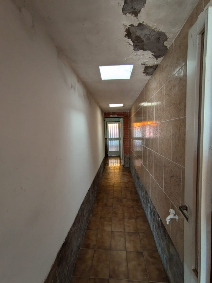 Se ALQUILA casa en Cristaleria 