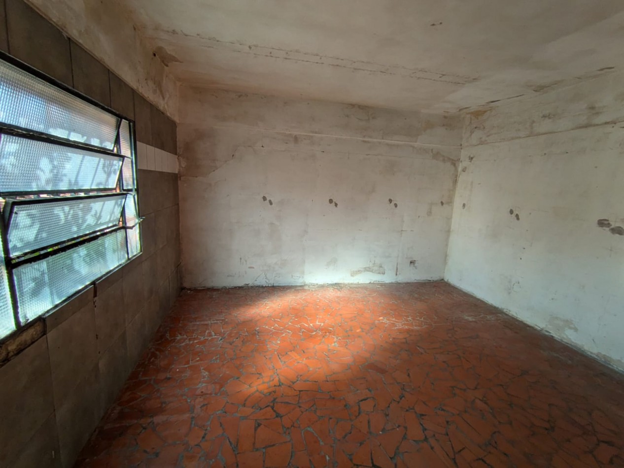 Se ALQUILA casa en Cristaleria 