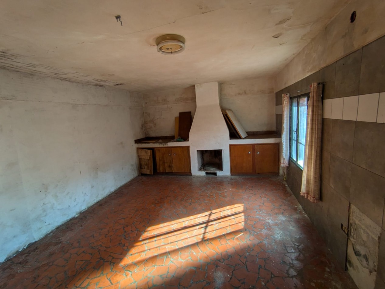 Se ALQUILA casa en Cristaleria 