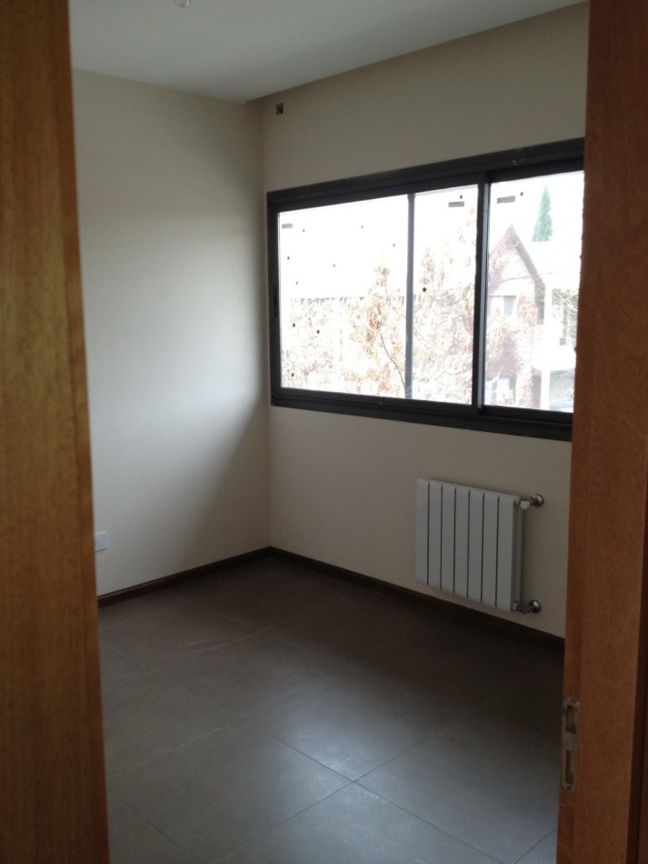 Se ALQUILA casa en barrio Aldea