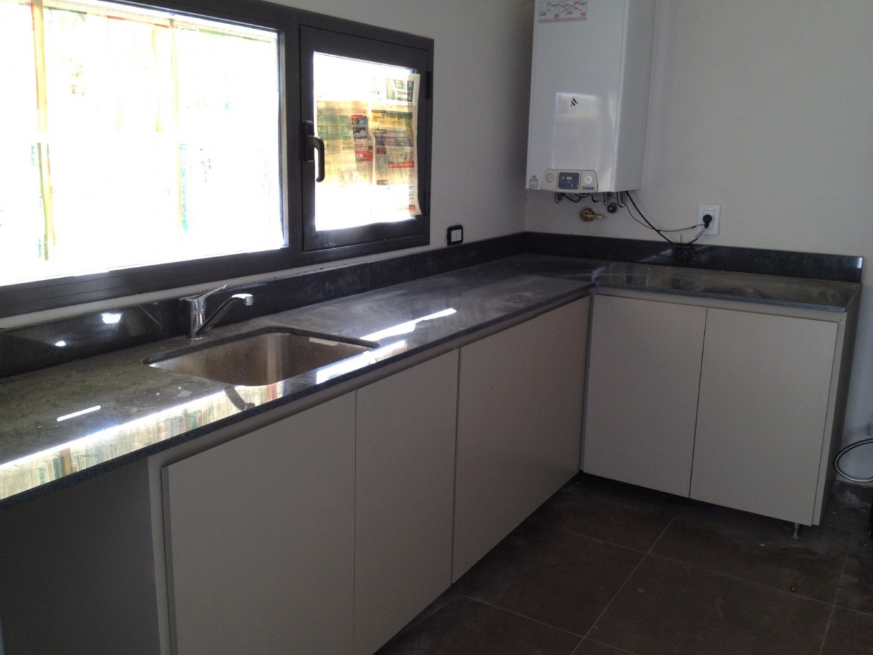 Se ALQUILA casa en barrio Aldea