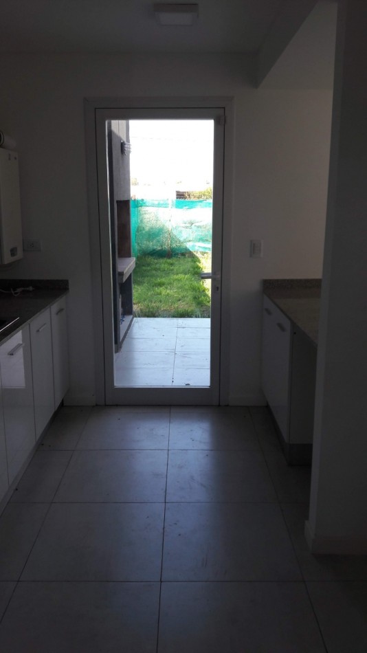 Se VENDE casa espectacular en Fisherton 