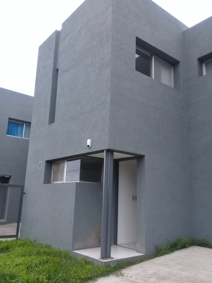 Se VENDE casa espectacular en Fisherton 