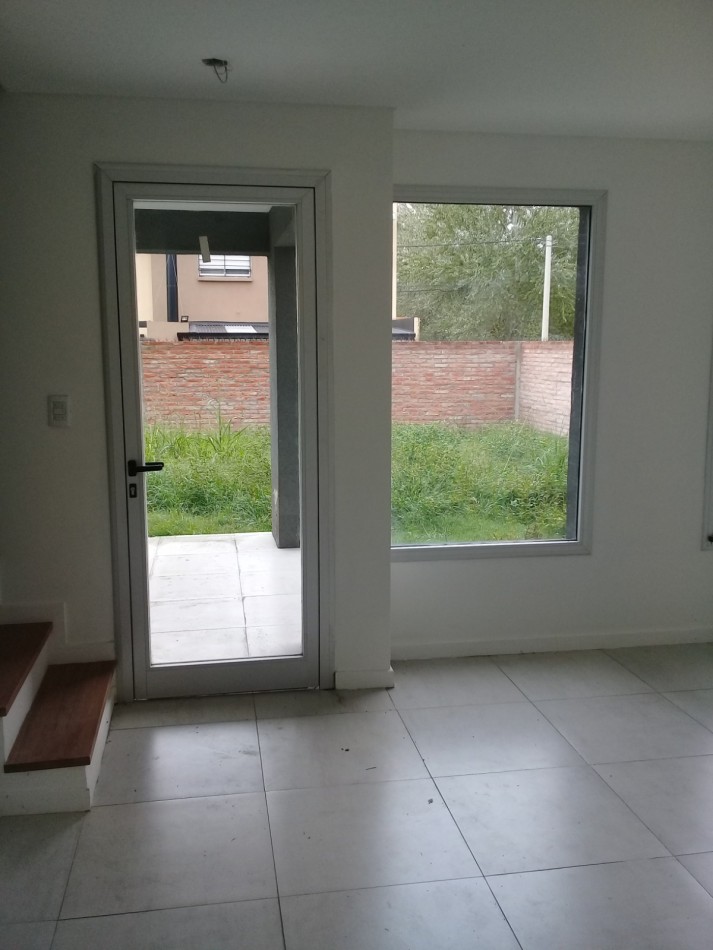 Se VENDE casa espectacular en Fisherton 