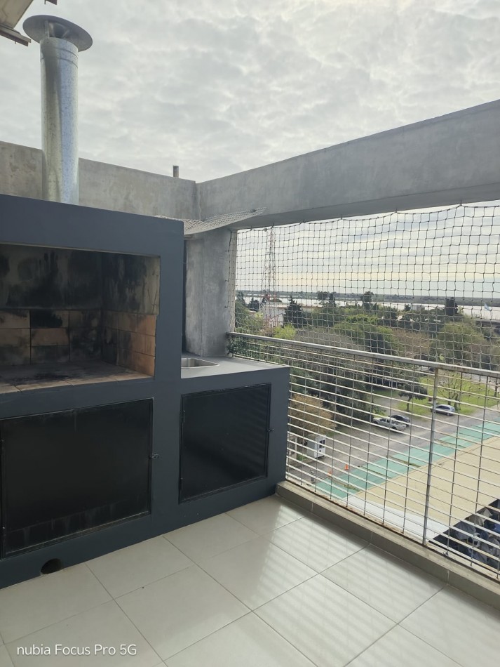 Se ALQUILA departamento en Alberdi 
