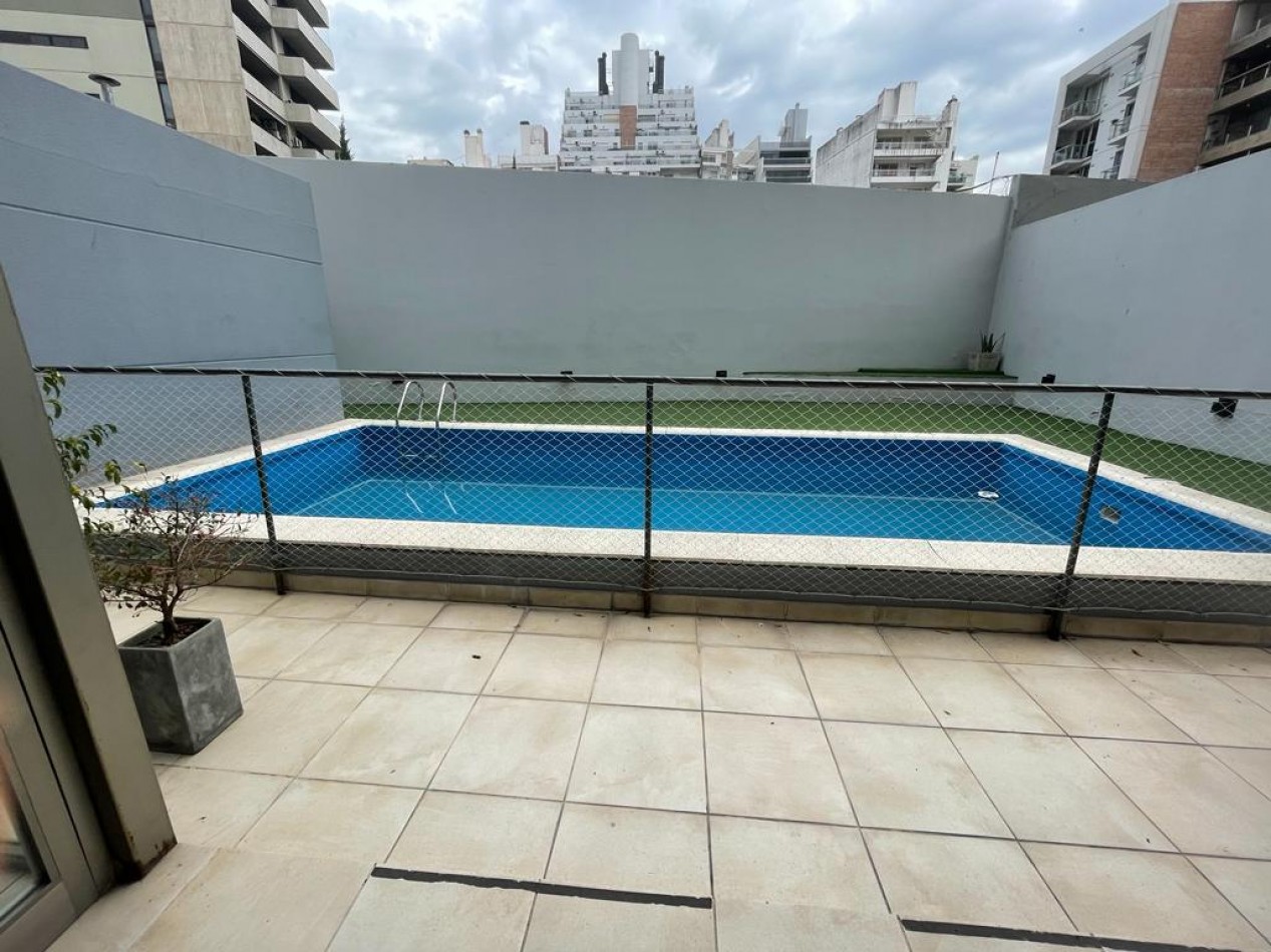 Se ALQUILA espectacular departamento en Pichincha 