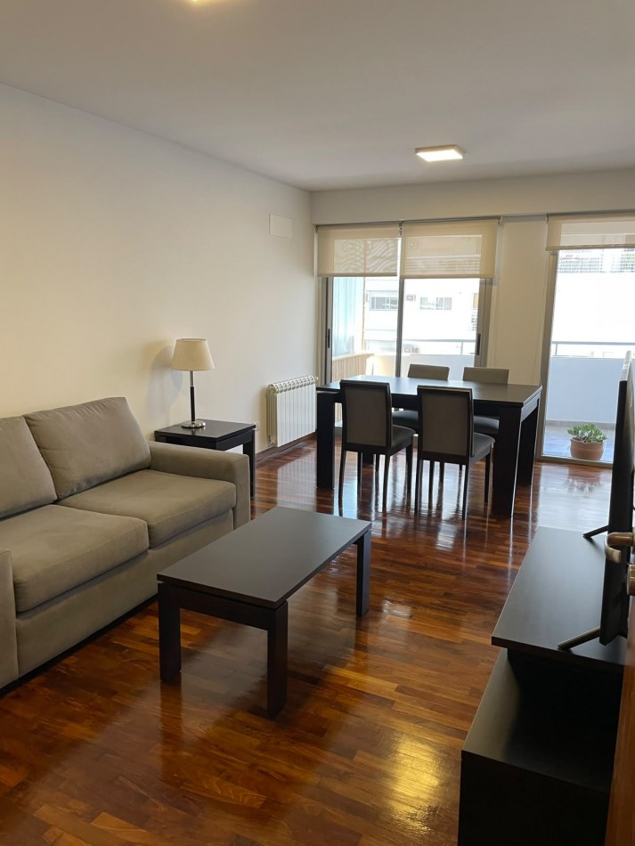 Se ALQUILA espectacular departamento en Pichincha 