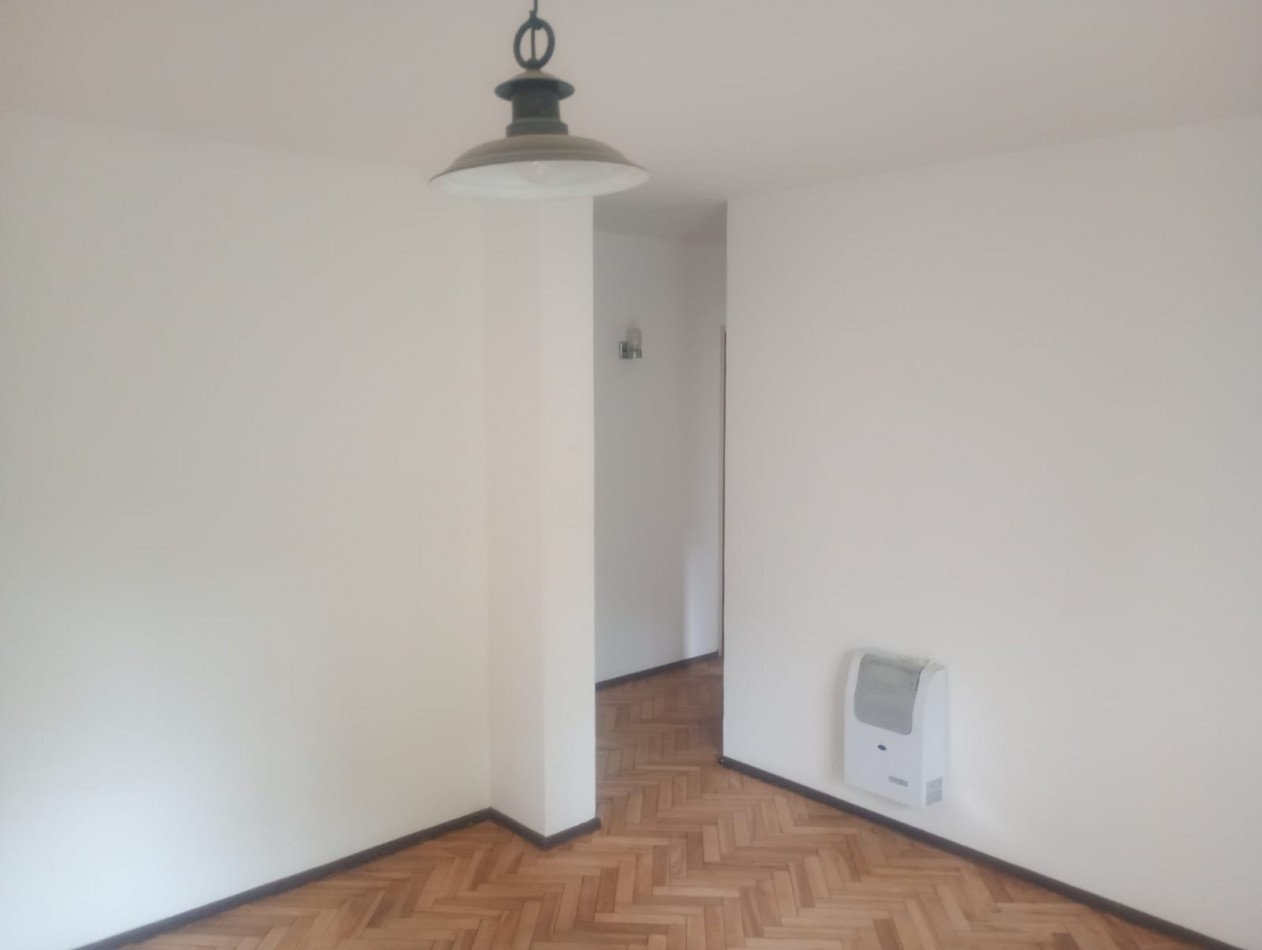 Se ALQUILA departamento en Brown 2157