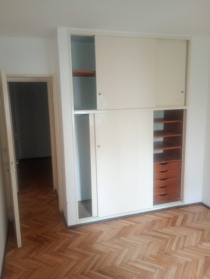 Se ALQUILA departamento en Brown 2157
