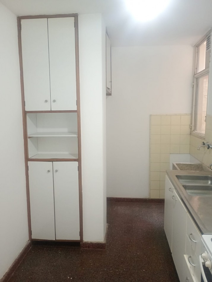 Se ALQUILA departamento en Brown 2157
