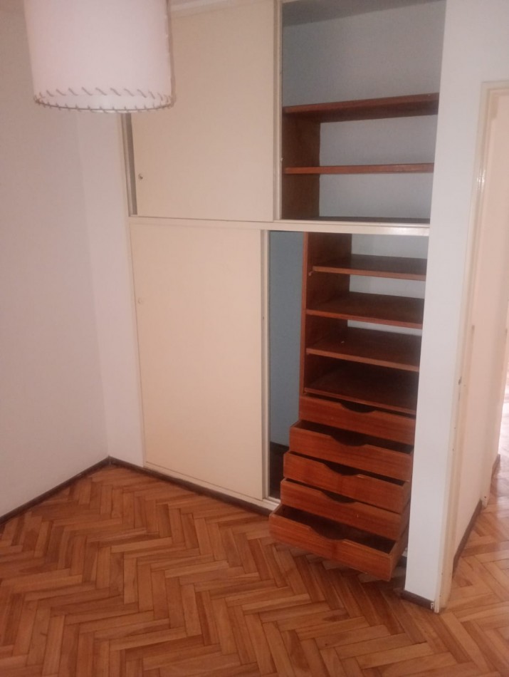 Se ALQUILA departamento en Brown 2157