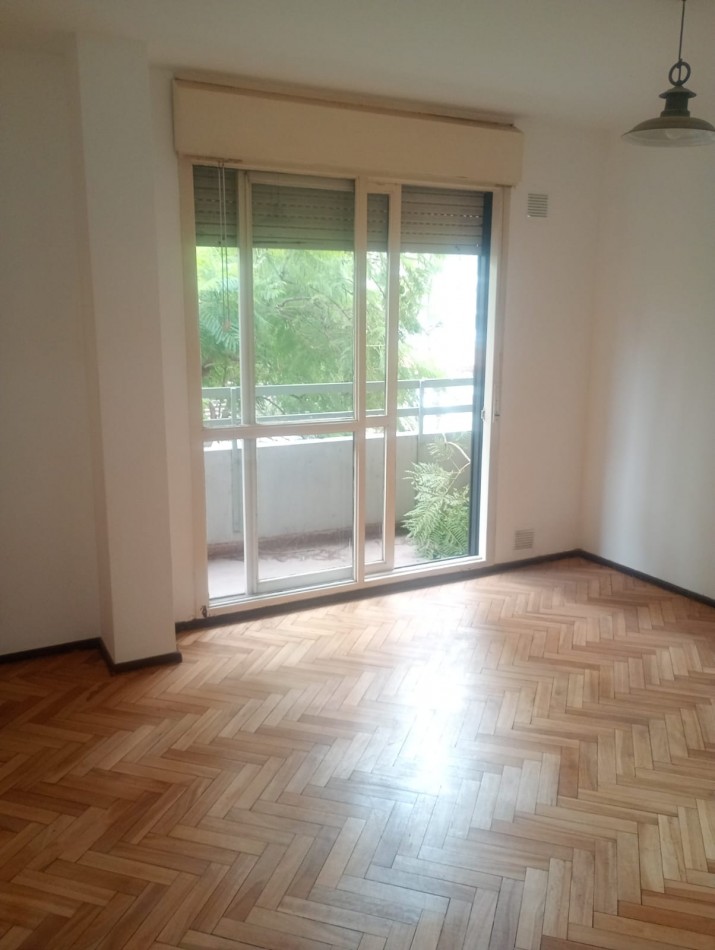 Se ALQUILA departamento en Brown 2157