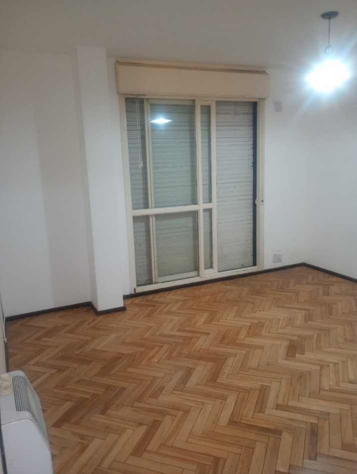 Se ALQUILA departamento en Brown 2157