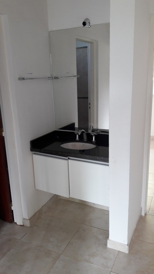 VENTA casa Granadero Baigorria