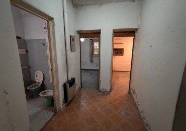 Se vende casa en Darragueira 1715 a RECICLAR 