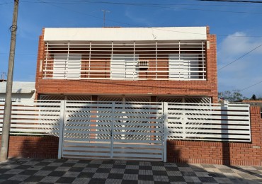 Se ALQUILA casa en Cristaleria 